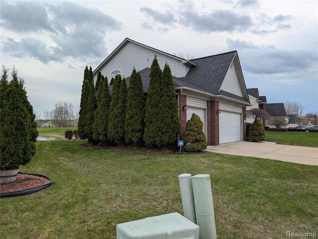 33445 Bay Hill Drive, Romulus, MI 48174