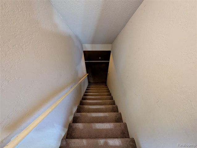 33445 Bay Hill Drive, Romulus, MI 48174