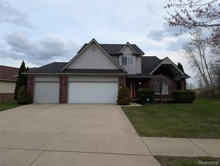 33445 Bay Hill Drive, Romulus, MI 48174