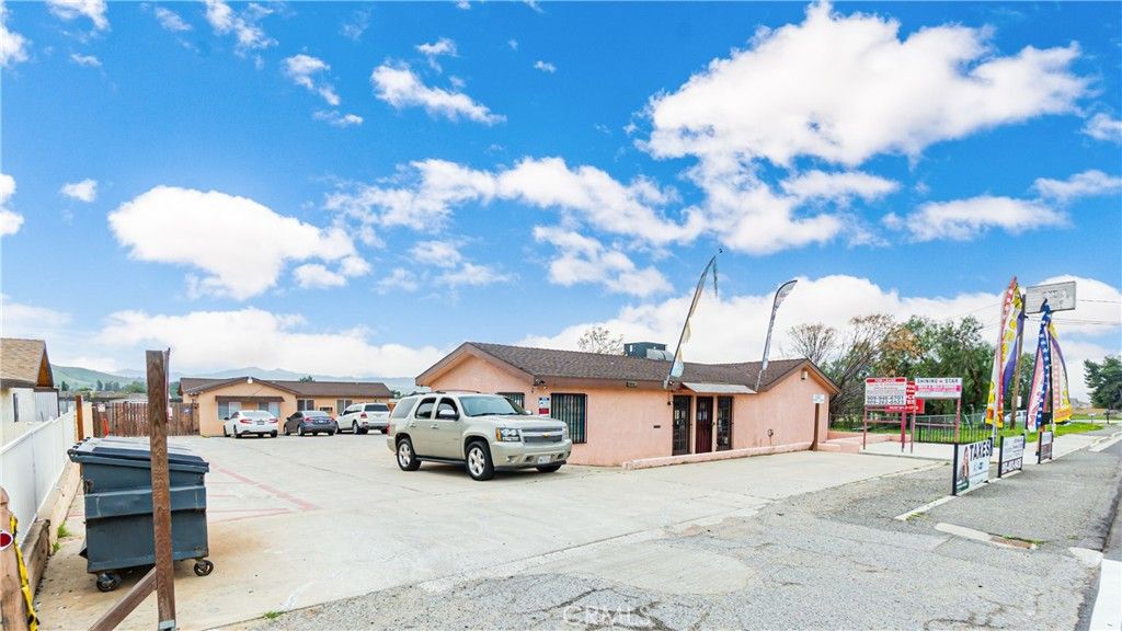 8320 Mission, Jurupa Valley, CA 92509 — photo 5