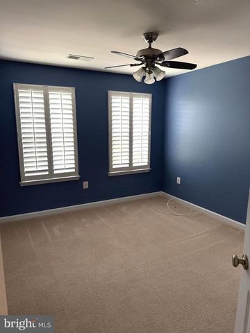 12 DERBY DR, La Plata, MD 20646
