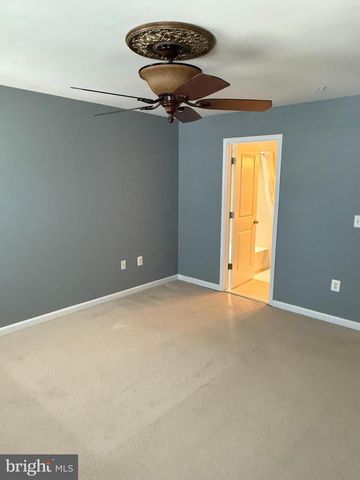 12 DERBY DR, La Plata, MD 20646