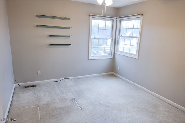 2025 Foxglove Lane, Broadview Heights, OH 44147