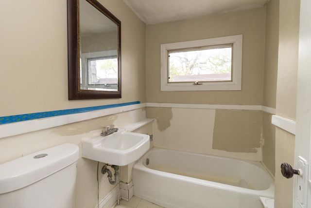 2036 Cedar Lake Parkway, Minneapolis, MN 55416