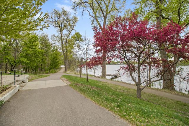 2036 Cedar Lake Parkway, Minneapolis, MN 55416