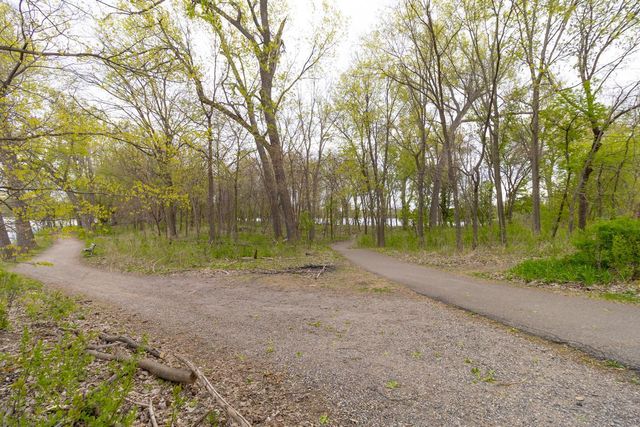 2036 Cedar Lake Parkway, Minneapolis, MN 55416