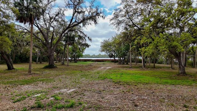 7013 & 7015 RIVERVIEW DRIVE, Riverview, FL 33578