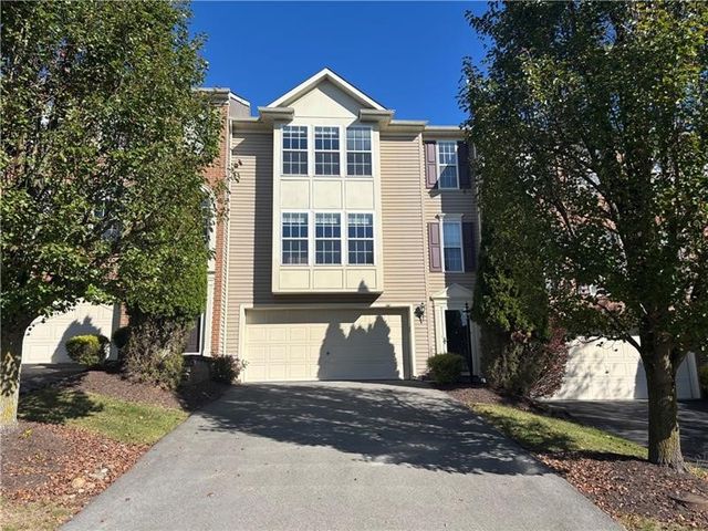 2006 Overlook Ct, North Strabane, PA 15317