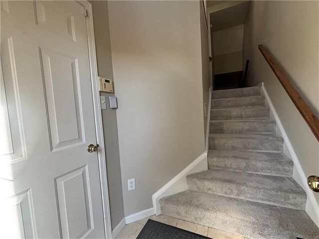2006 Overlook Ct, North Strabane, PA 15317