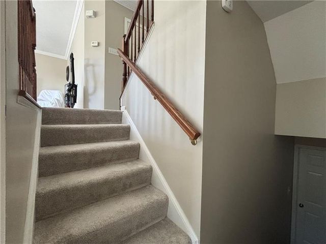 2006 Overlook Ct, North Strabane, PA 15317