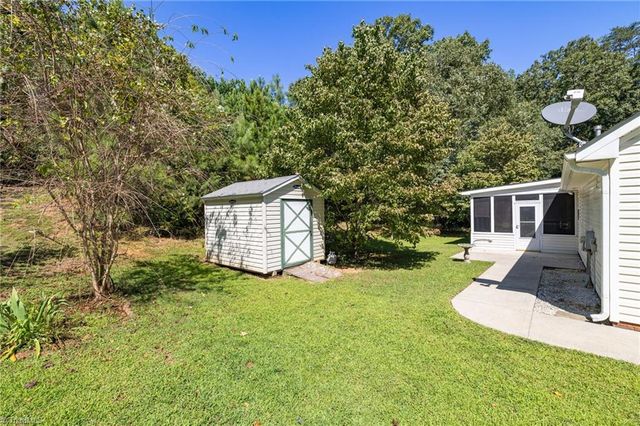 429 Hidden Creek Road, Winston-salem, NC 27127