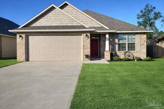 820 Oak Alley, Pensacola, FL 32506