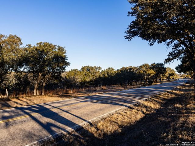 6.56 ACRES Ranch Road 1623, Blanco, TX 78606