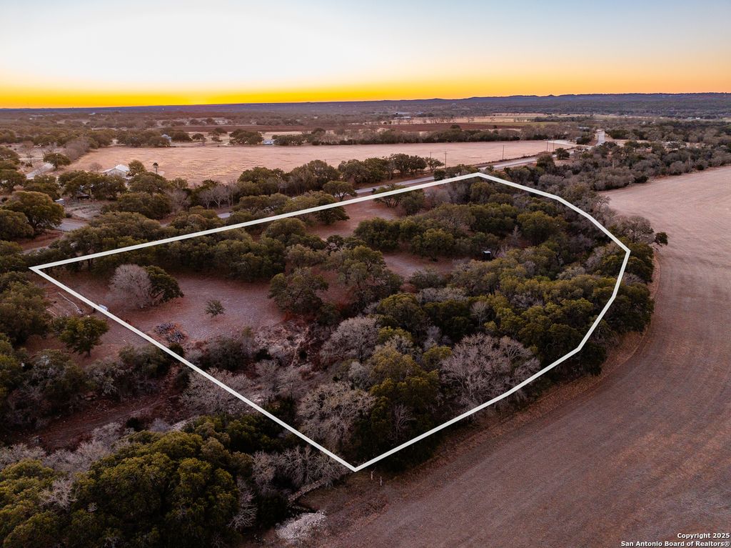6.56 ACRES Ranch Road 1623, Blanco, TX 78606