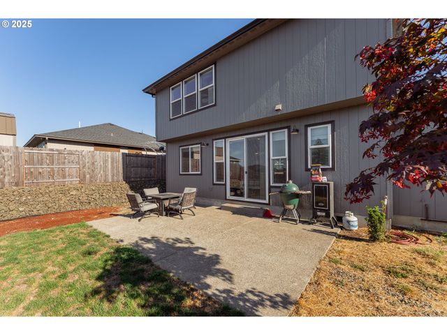 300 BRADY Ln, Roseburg, OR 97471