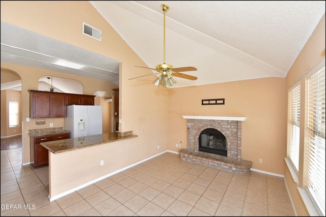 7737 PLAZA AZUL Road, El Paso, TX 79912