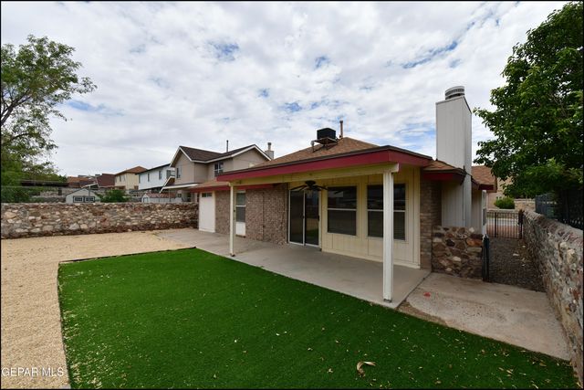 7737 PLAZA AZUL Road, El Paso, TX 79912