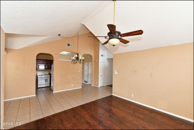 7737 PLAZA AZUL Road, El Paso, TX 79912