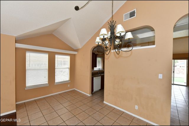 7737 PLAZA AZUL Road, El Paso, TX 79912