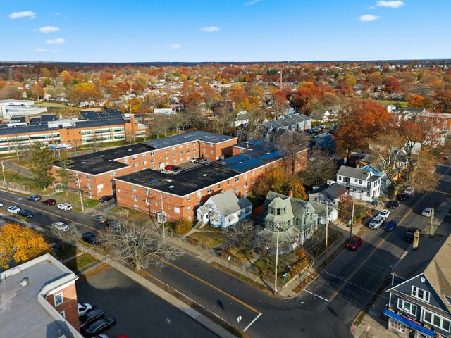 332 Palisade Avenue, Bridgeport, CT 06610
