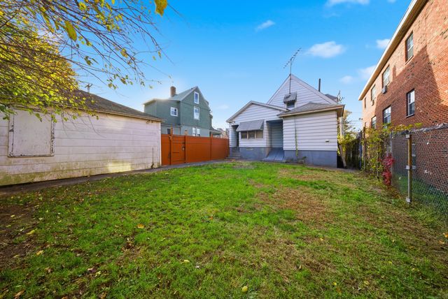 332 Palisade Avenue, Bridgeport, CT 06610