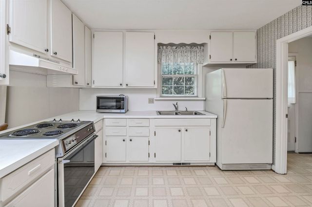 119 Pine Lane, Cayce, SC 29033