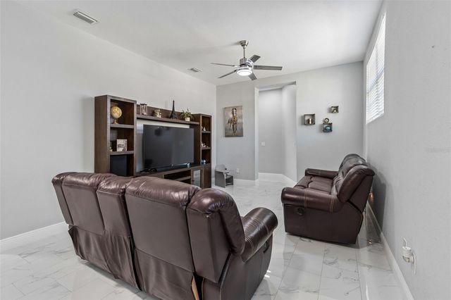 5117 N LINCOLN AVENUE, Tampa, FL 33614