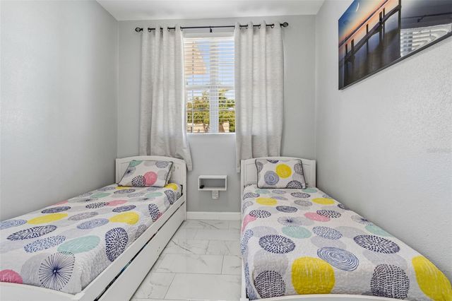 5117 N LINCOLN AVENUE, Tampa, FL 33614