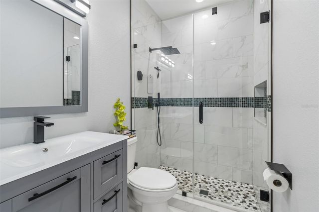 5117 N LINCOLN AVENUE, Tampa, FL 33614