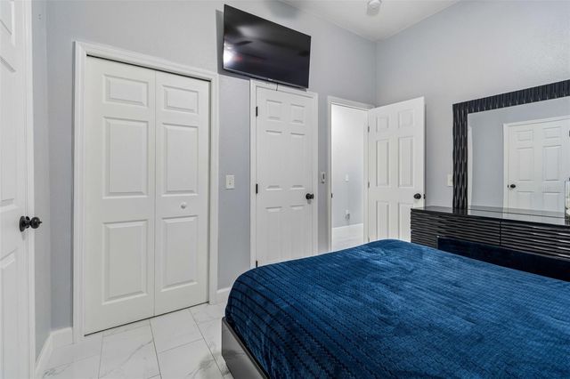 5117 N LINCOLN AVENUE, Tampa, FL 33614