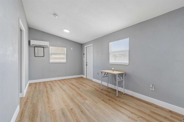 5117 N LINCOLN AVENUE, Tampa, FL 33614