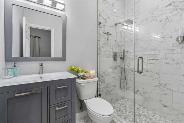 5117 N LINCOLN AVENUE, Tampa, FL 33614