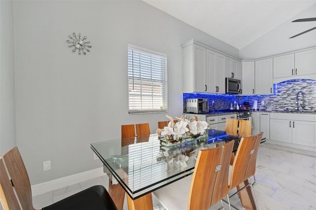 5117 N LINCOLN AVENUE, Tampa, FL 33614