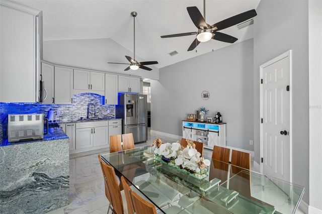 5117 N LINCOLN AVENUE, Tampa, FL 33614