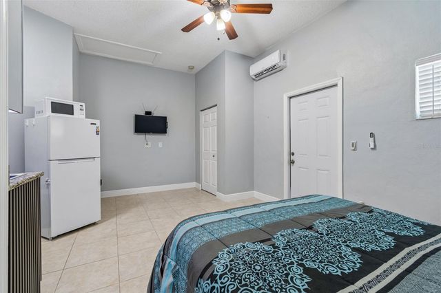 5117 N LINCOLN AVENUE, Tampa, FL 33614