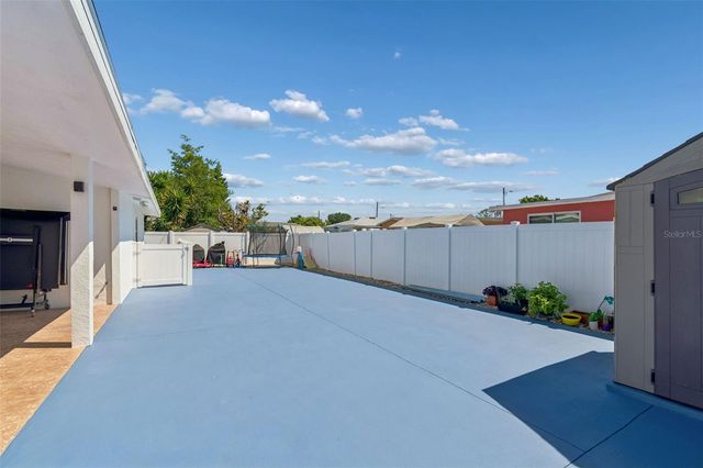 5117 N LINCOLN AVENUE, Tampa, FL 33614