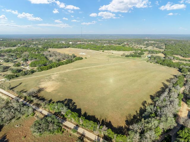 853 County Road 4390, Kempner, TX 76539