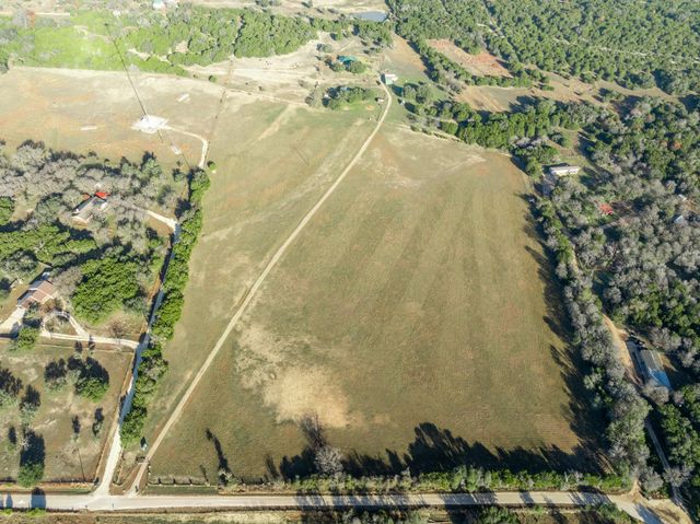 853 County Road 4390, Kempner, TX 76539