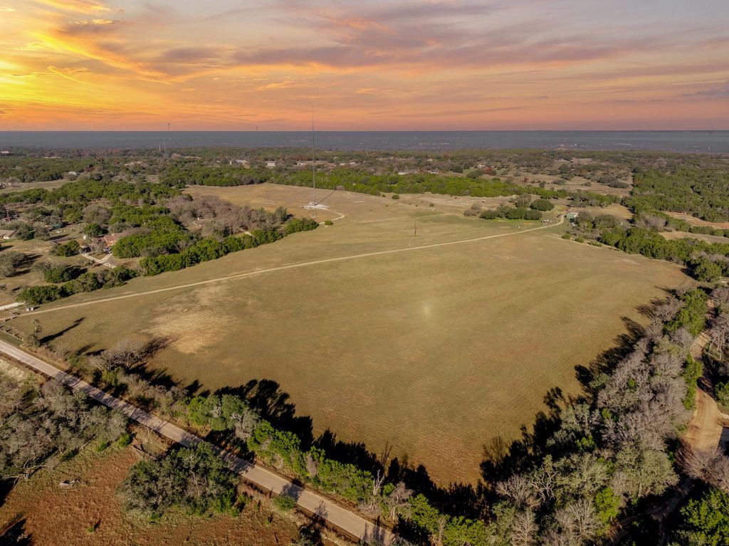 853 County Road 4390, Kempner, TX 76539