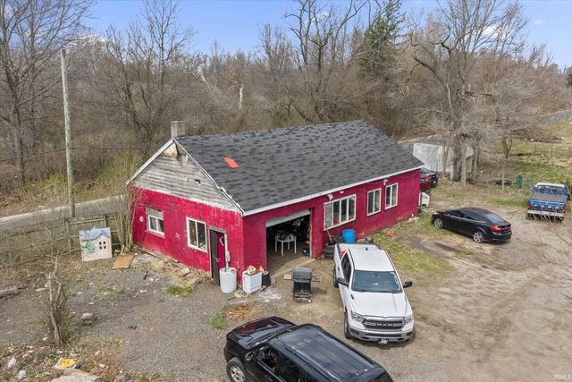 24585 Fillmore Road, South Bend, IN 46619