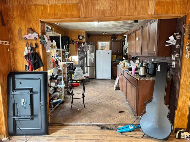 24585 Fillmore Road, South Bend, IN 46619