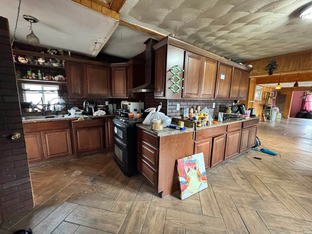 24585 Fillmore Road, South Bend, IN 46619