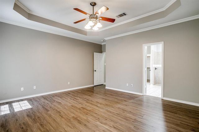 909 Alconberry Drive, Crowley, TX 76036