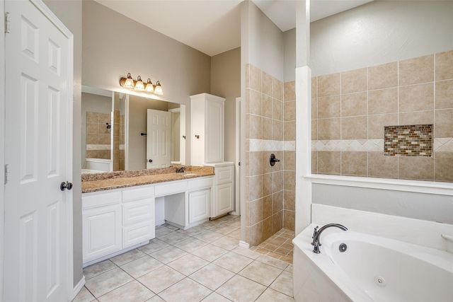 909 Alconberry Drive, Crowley, TX 76036