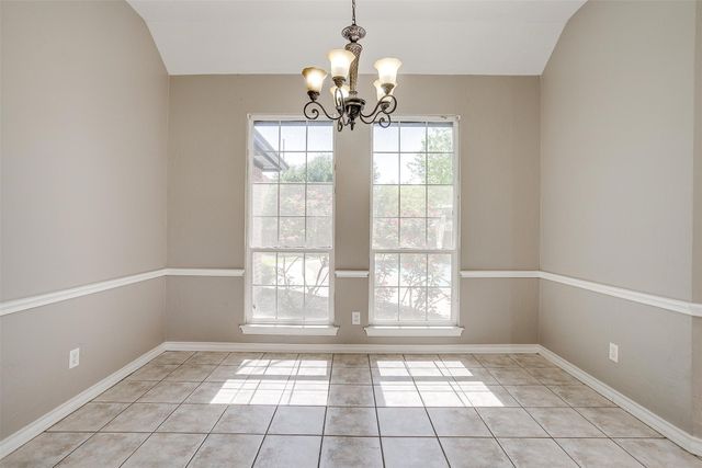 909 Alconberry Drive, Crowley, TX 76036
