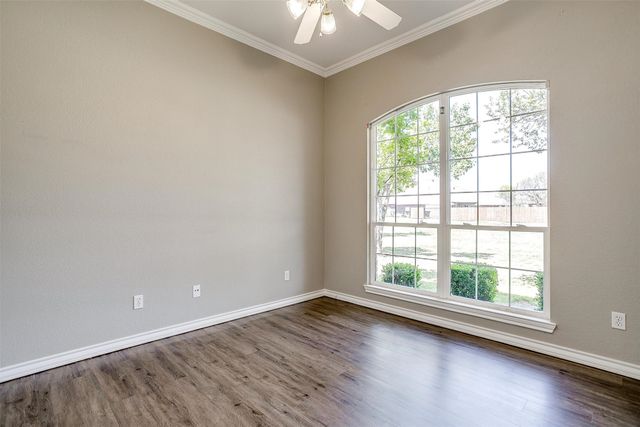 909 Alconberry Drive, Crowley, TX 76036