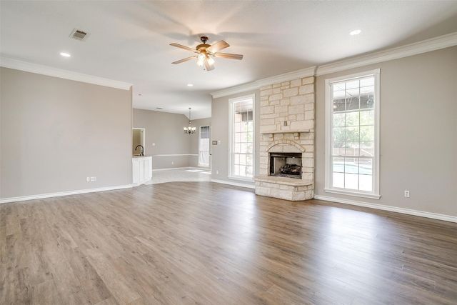 909 Alconberry Drive, Crowley, TX 76036