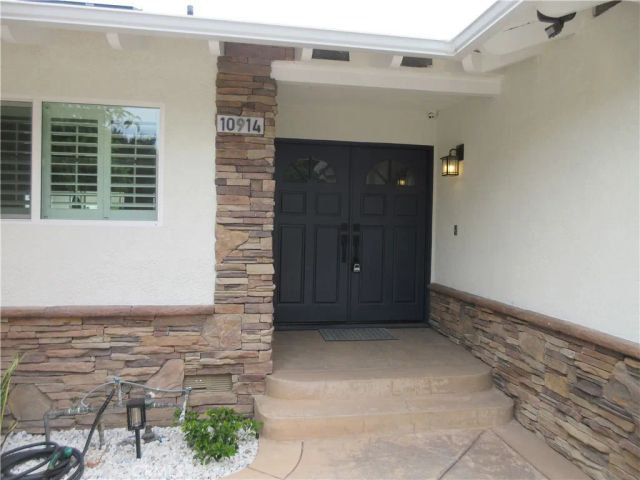 10914 Canby, Northridge, CA 91324