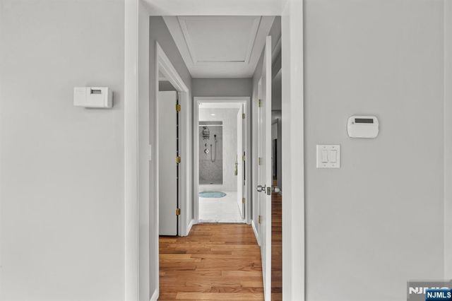 206 Harwood Place, Paramus, NJ 07652