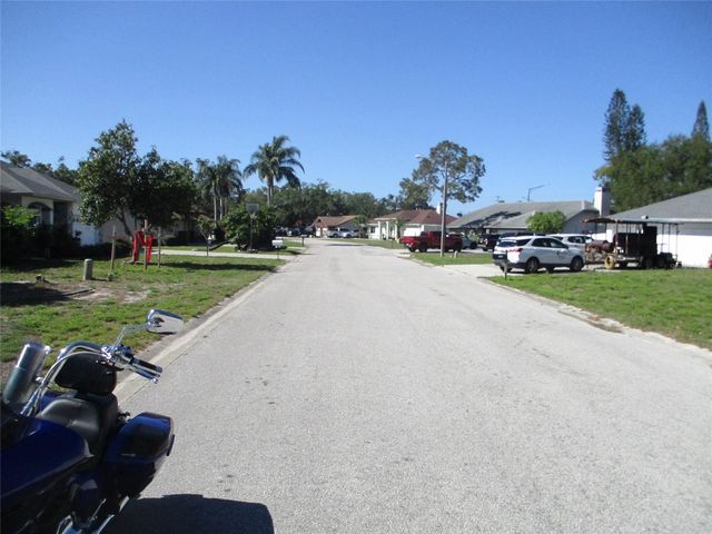 8904 PLANTERS LANE, New Port Richey, FL 34654